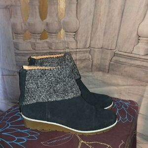 Suede Leather Navy Boot Size 8.5